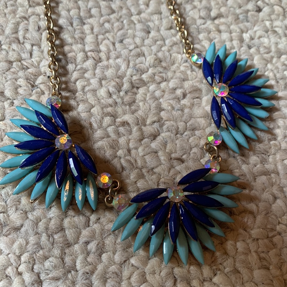 Statement necklace - Picture 2 of 3